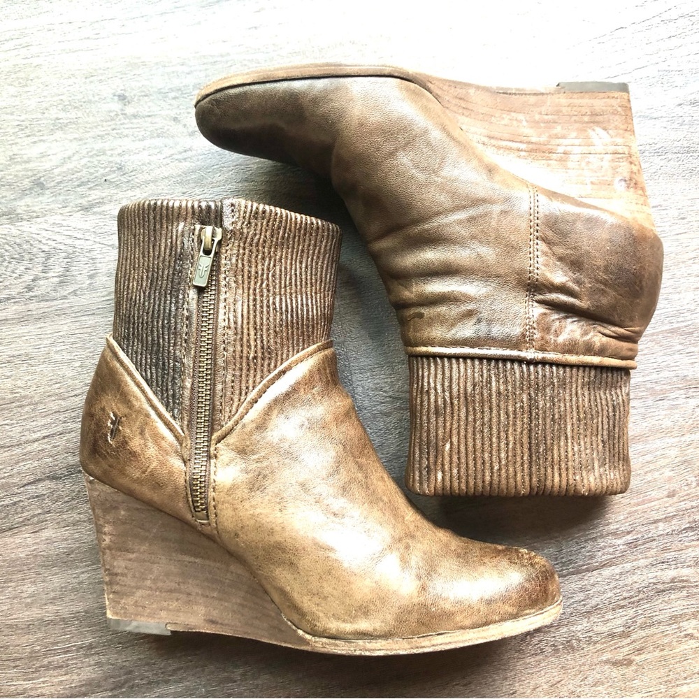 FRYE Corby Side Zip Brown Leather Wedge Sz 9 Biker Moto Boots Western Cowgirl